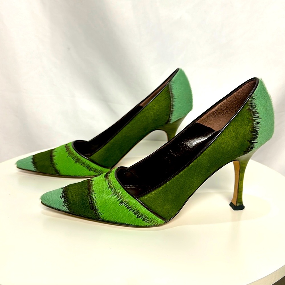 Manolo Blahnik Multicolored Green Heels | Size 36.5